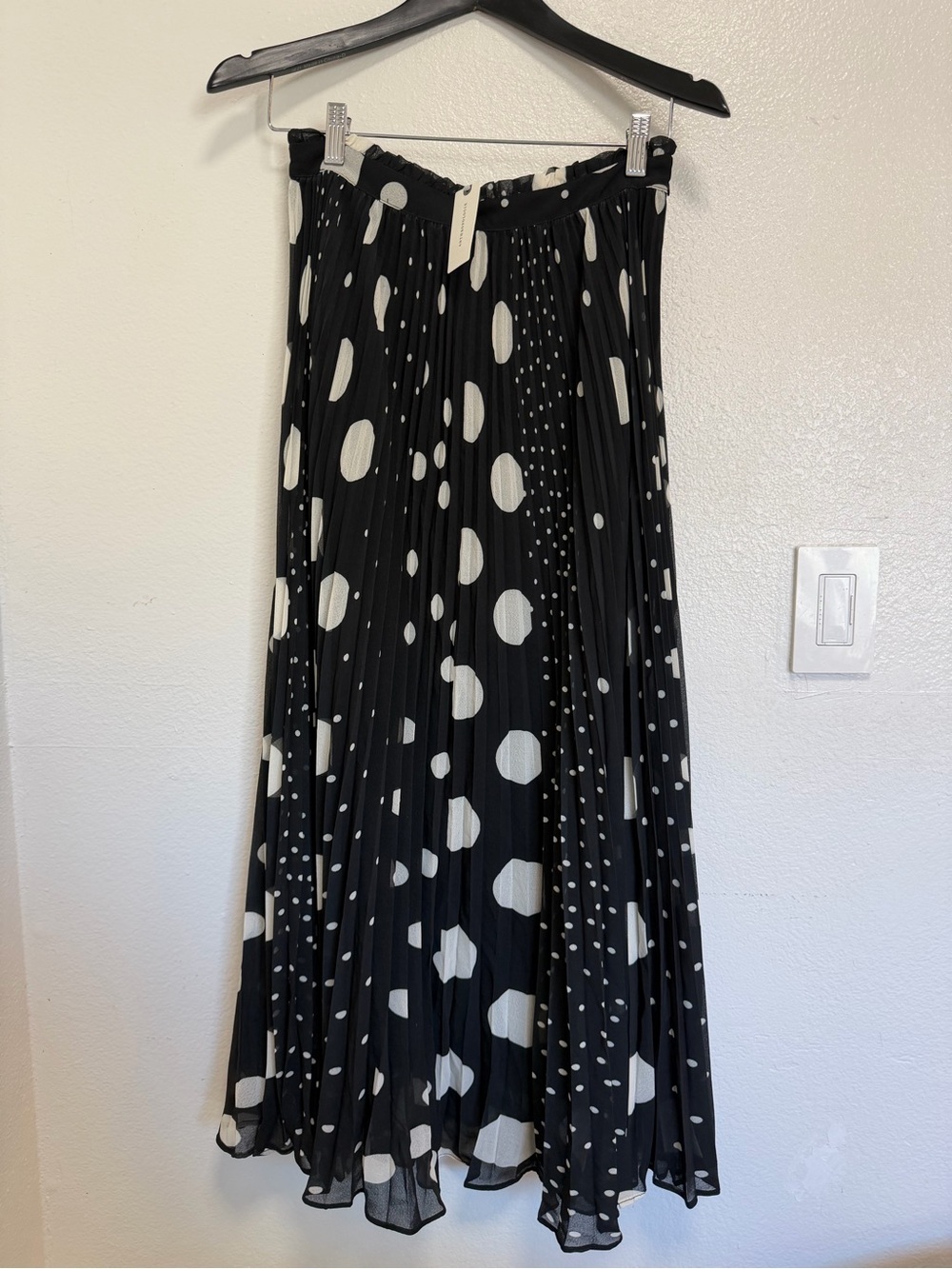 Maeve Anthropologie Black & White Polka Dot Pleated Midi Skirt